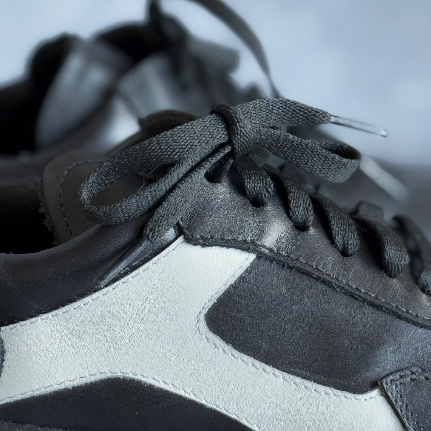 Zapatilla Stella Negra