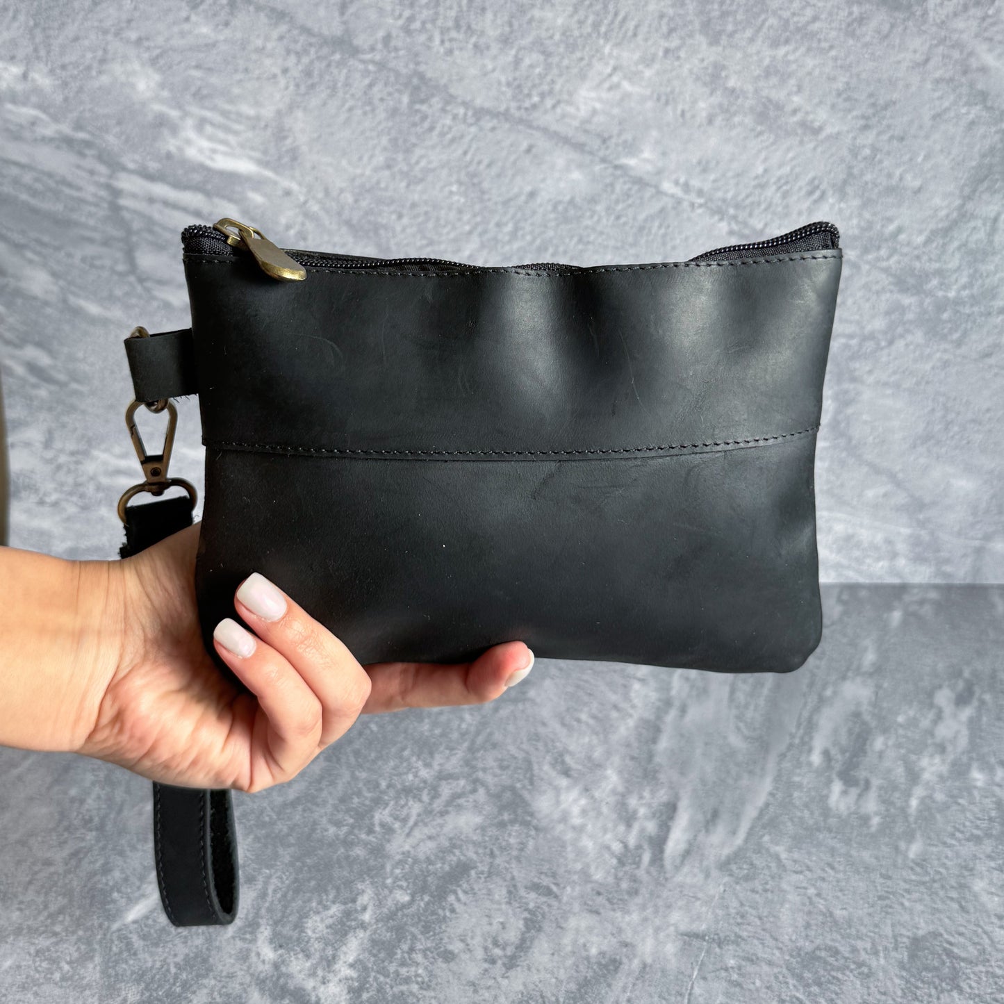 Cartera de mano negra