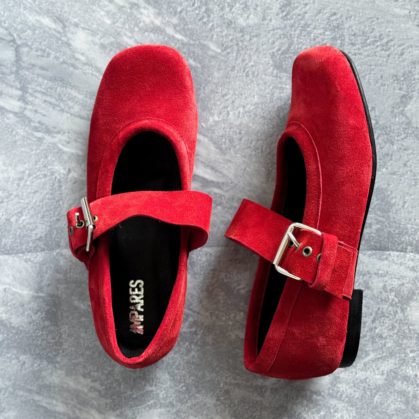 Modelo Margarita Rojo