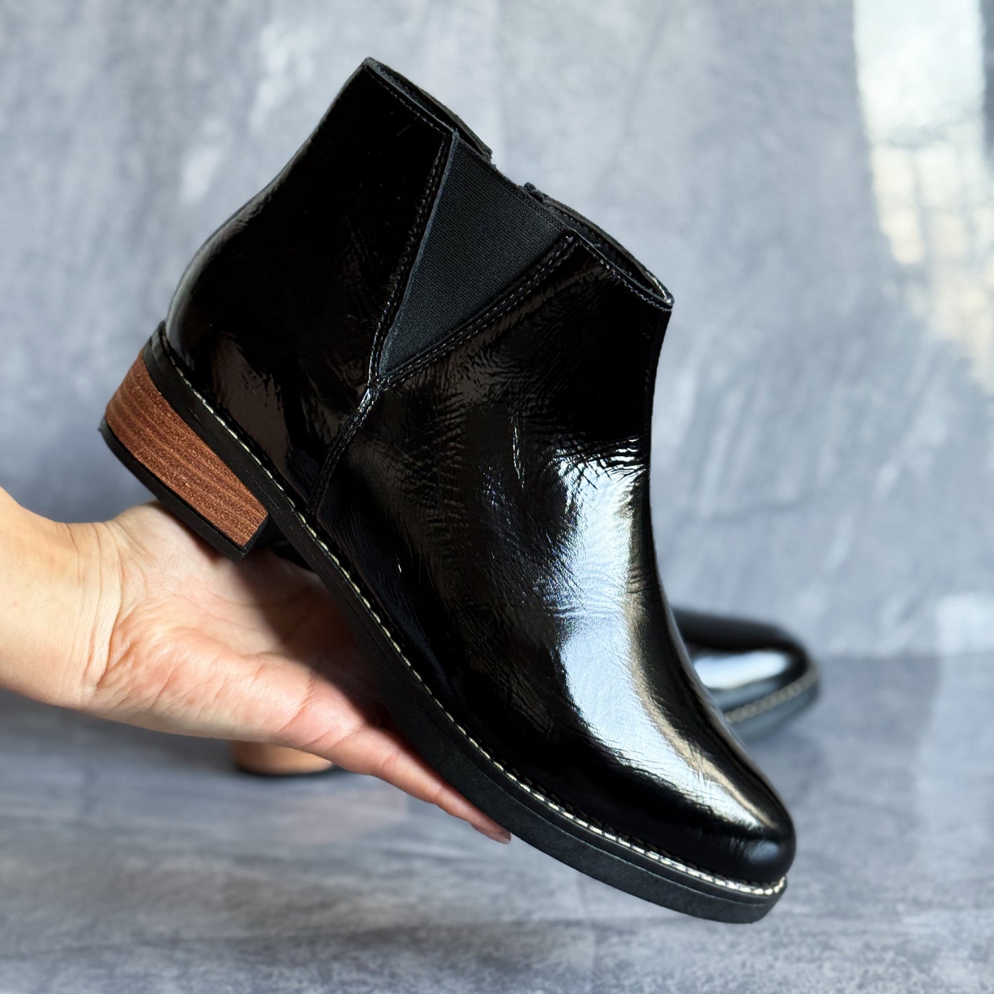 Botín Laura Negro Richato