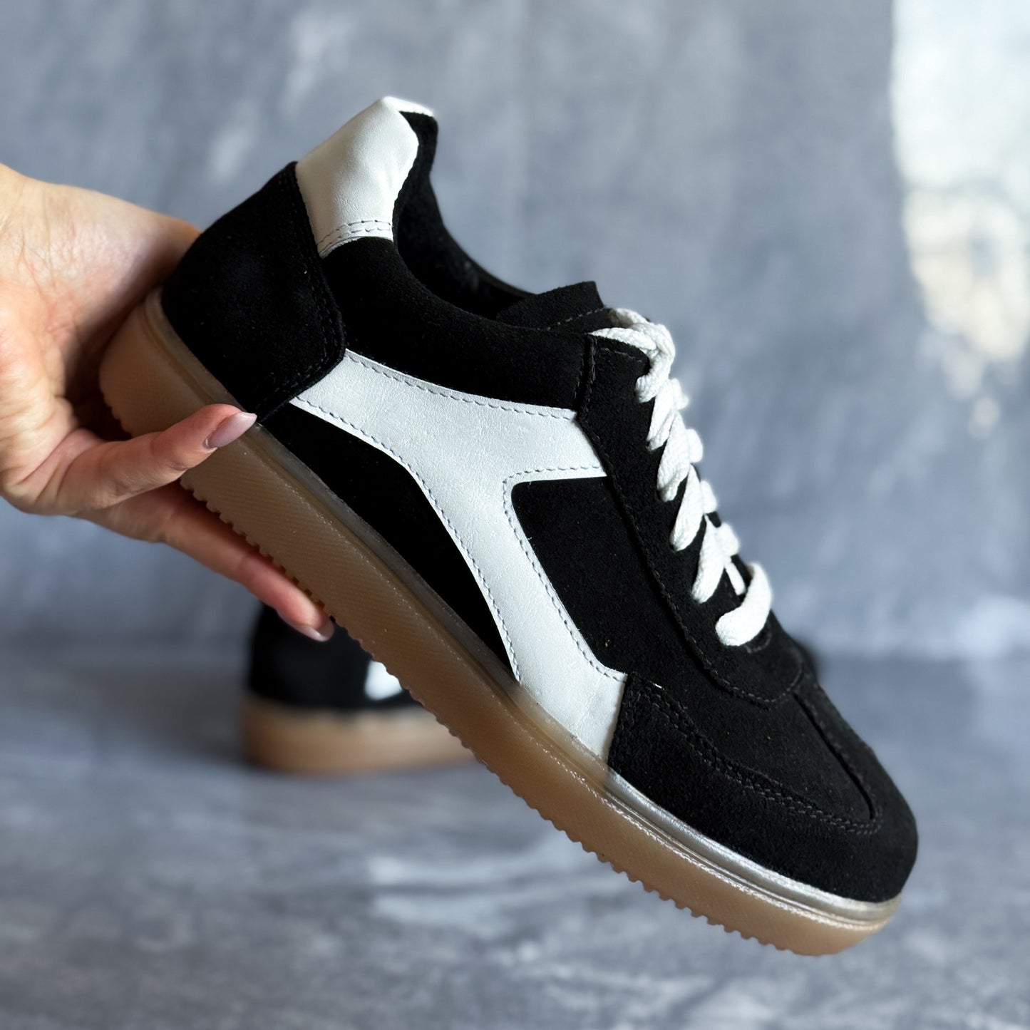 Zapatilla Stella Negra Reno