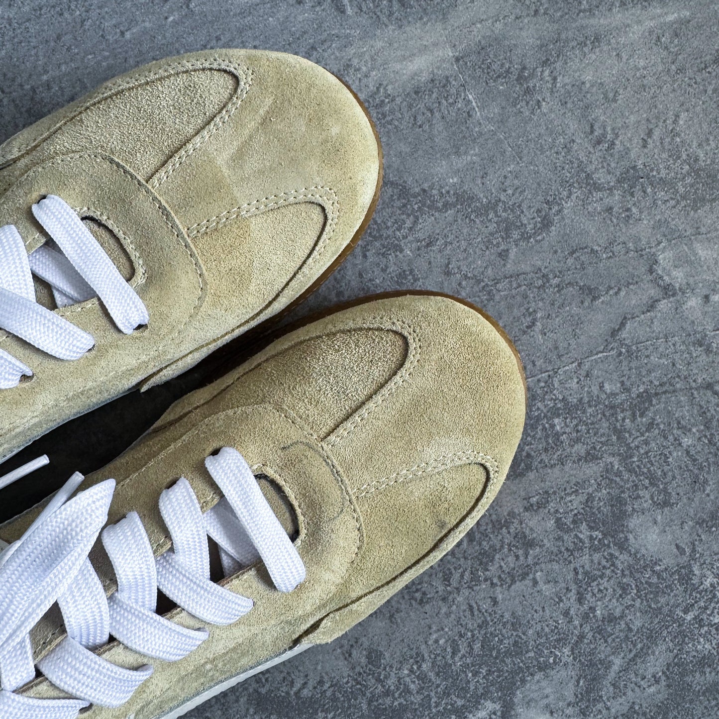Zapatilla Stella Beige Reno