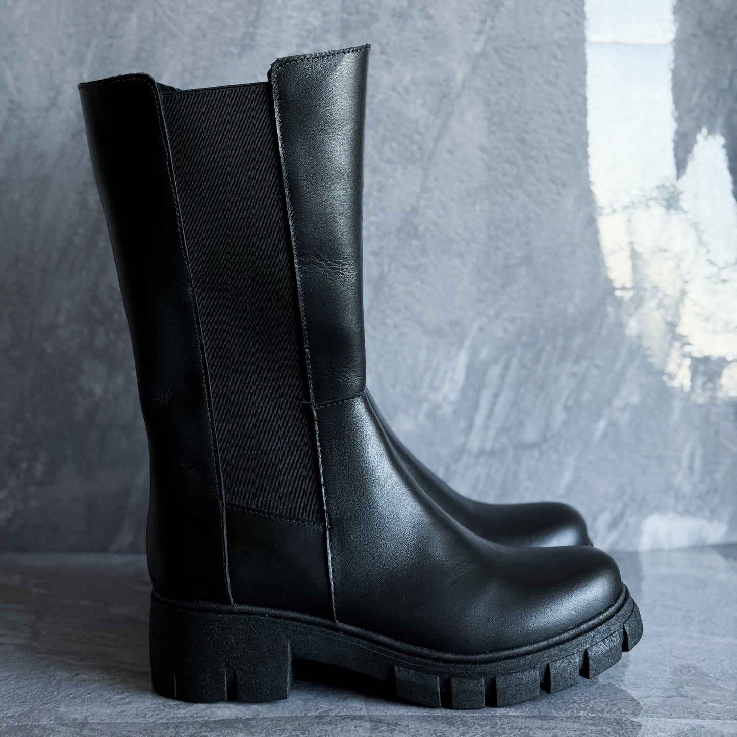 Bota Emilia Negra