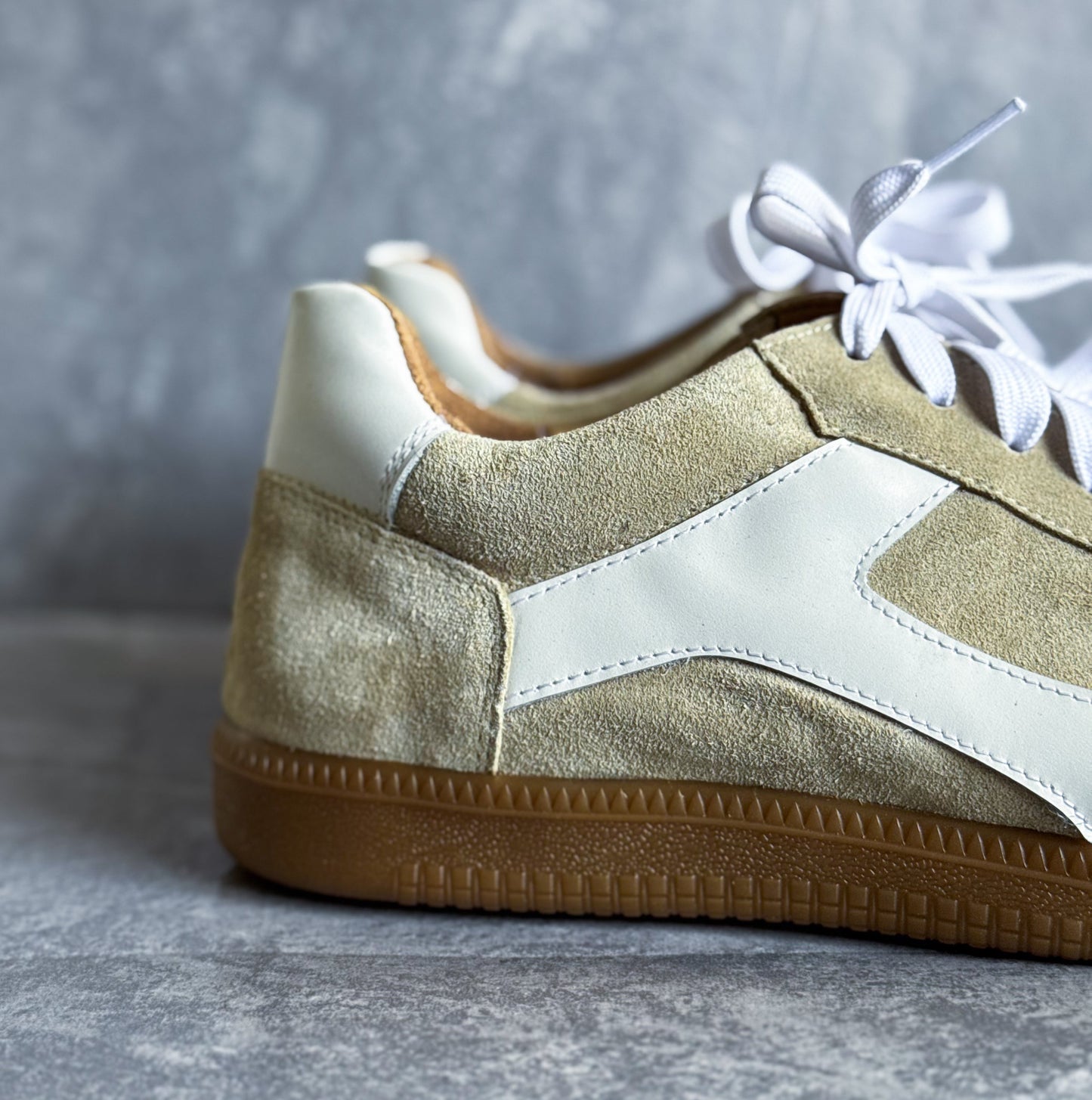 Zapatilla Stella Beige Reno