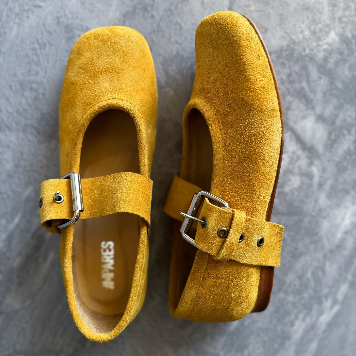 Modelo Margarita amarillo