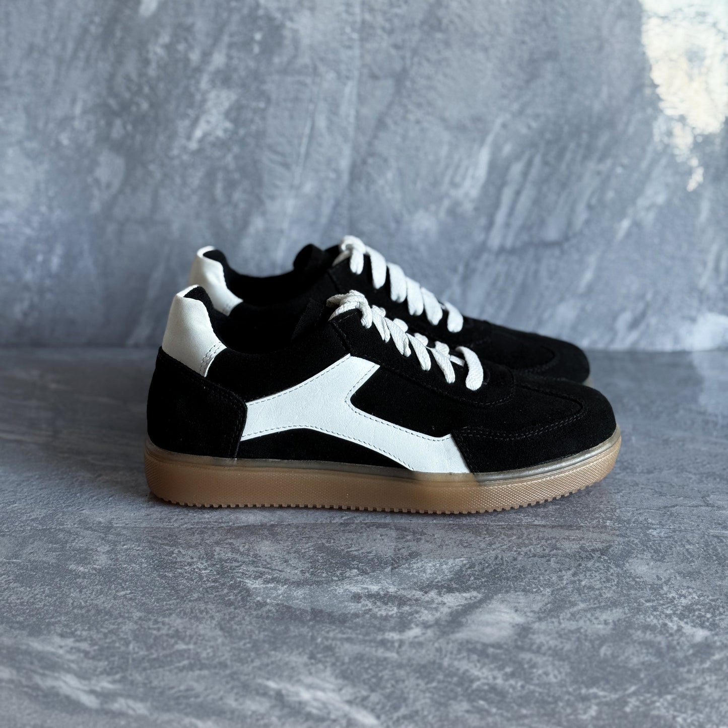 Zapatilla Stella Negra Reno