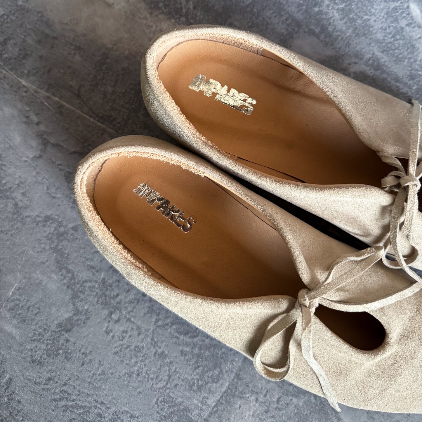 Modelo Jacinta Beige