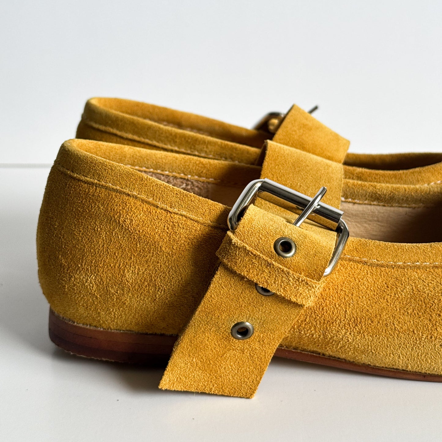 Modelo Margarita amarillo